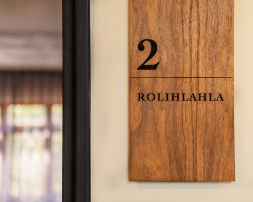 deluxe_room_room_number_2