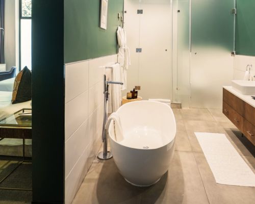 Executive Suite (9)