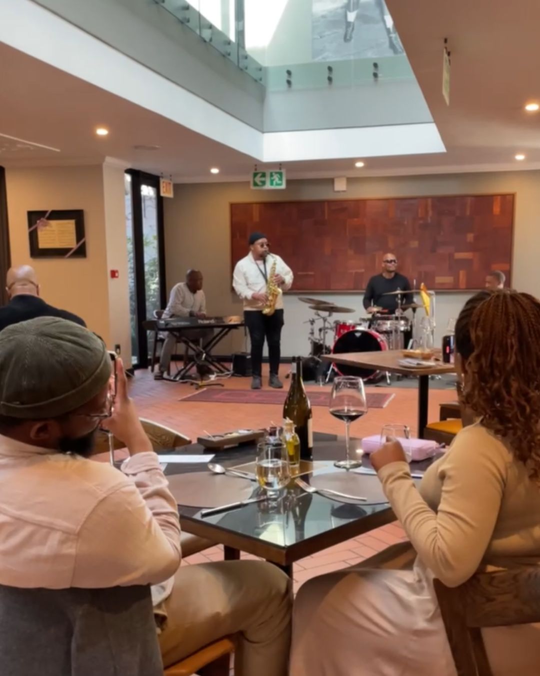 A couple enjoying a jazz sunday jazz lunch at Sanctuary Mandela
